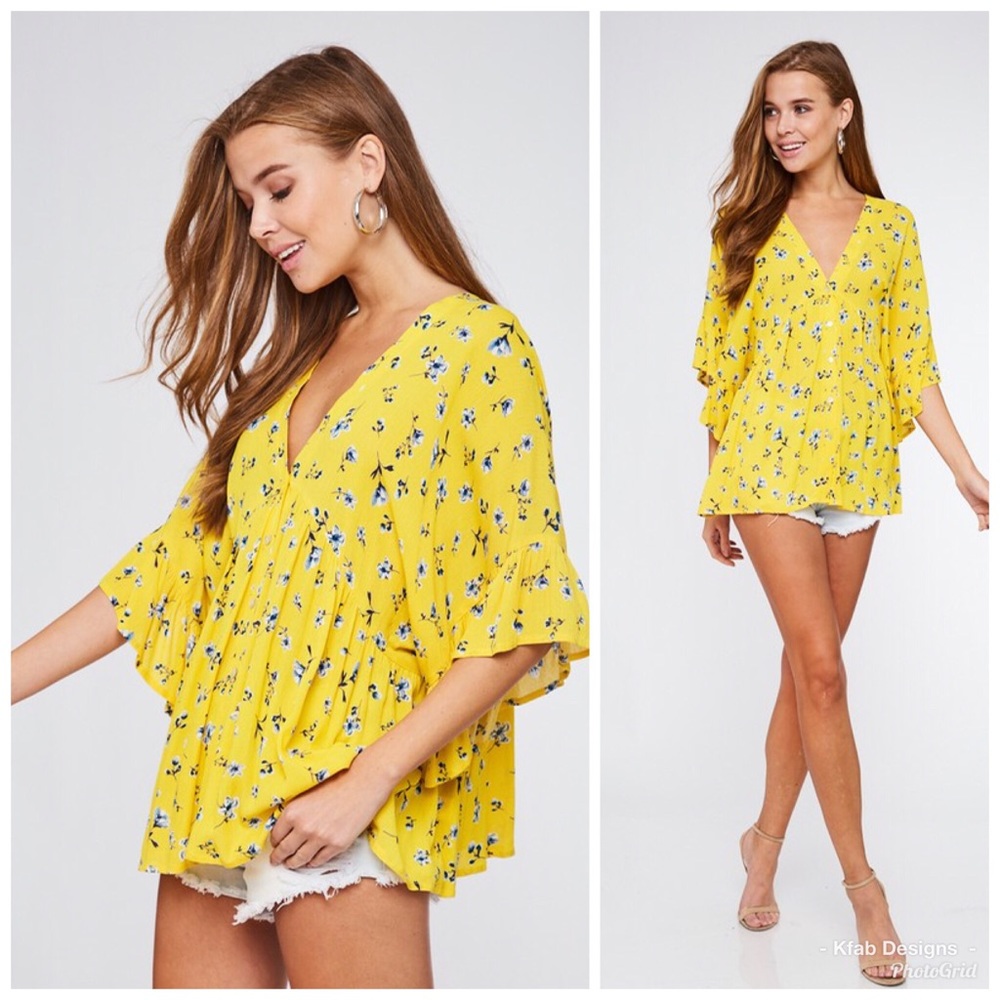 💐LAST 1! Floral Ruffle V Neck Bell Sleeve Top! - Picture 3 of 3